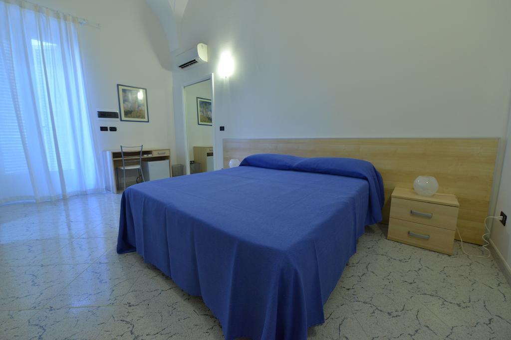Hotel Il Normanno Mesagne Pokoj fotografie